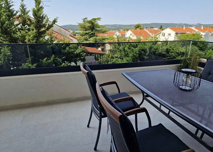 In Sv. Filip I Jakov 53597 * Turanj